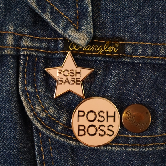 POSH BOSS PIN 1” ROSE GOLD LIMITED EDITION ART NWT - Picture 5 of 8